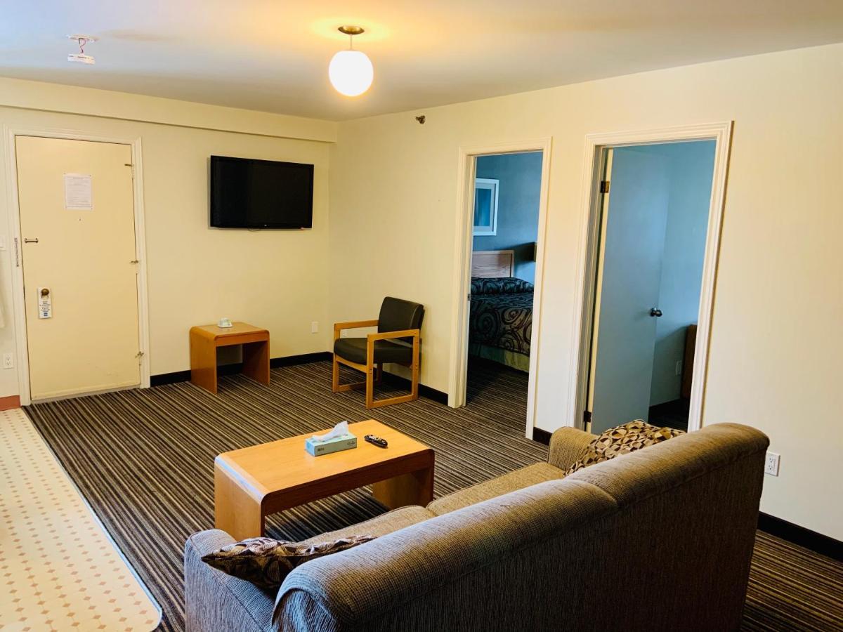 Green Acres Motel Mississauga Bagian luar foto
